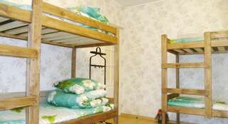 Гостиница Hostel Zvezdnaya Санкт-Петербург Кровать в общем 6-местном номере-2